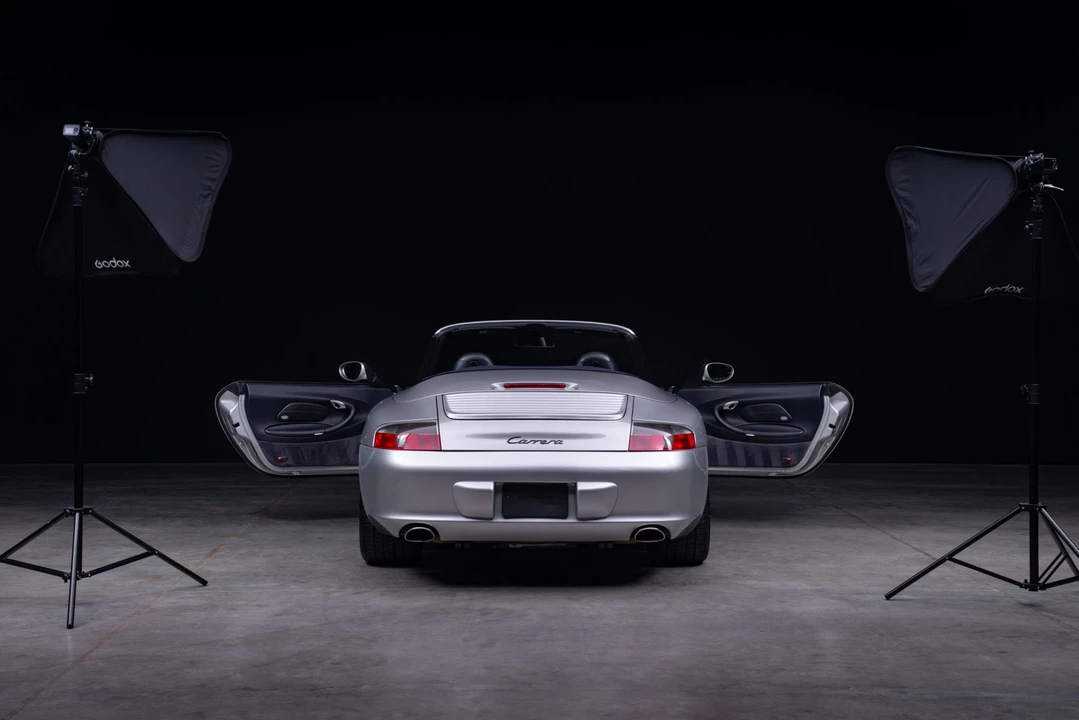 2002 Porsche 996 Carrera - Image 13 of 31