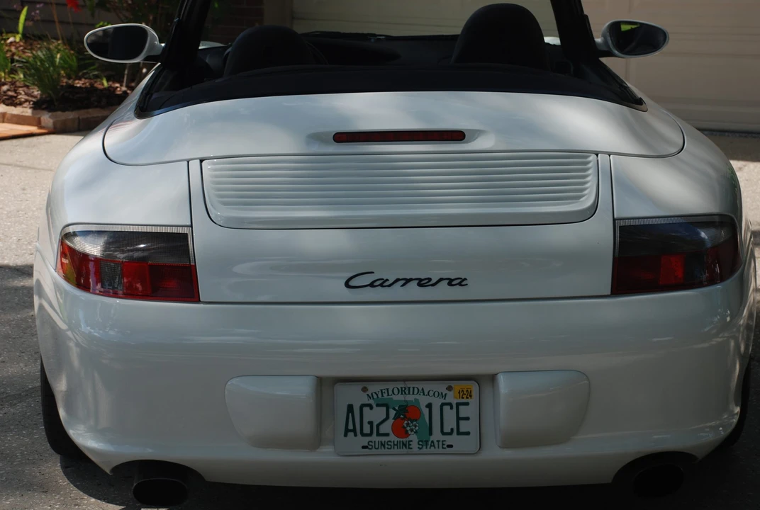 2002 Porsche 996 Carrera - Image 11 of 31