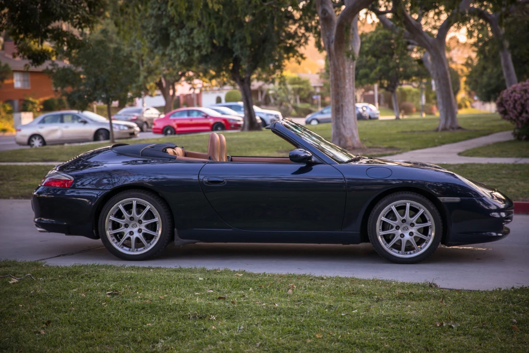2002 Porsche 996 Carrera - Image 8 of 31
