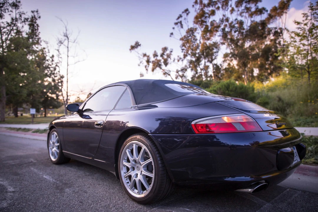 2002 Porsche 996 Carrera - Image 25 of 31