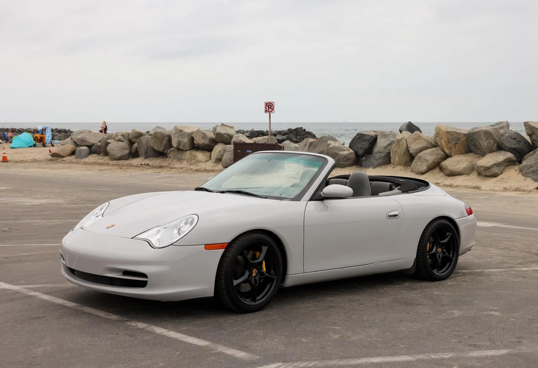 2002 Porsche 996 Carrera - Image 2 of 31