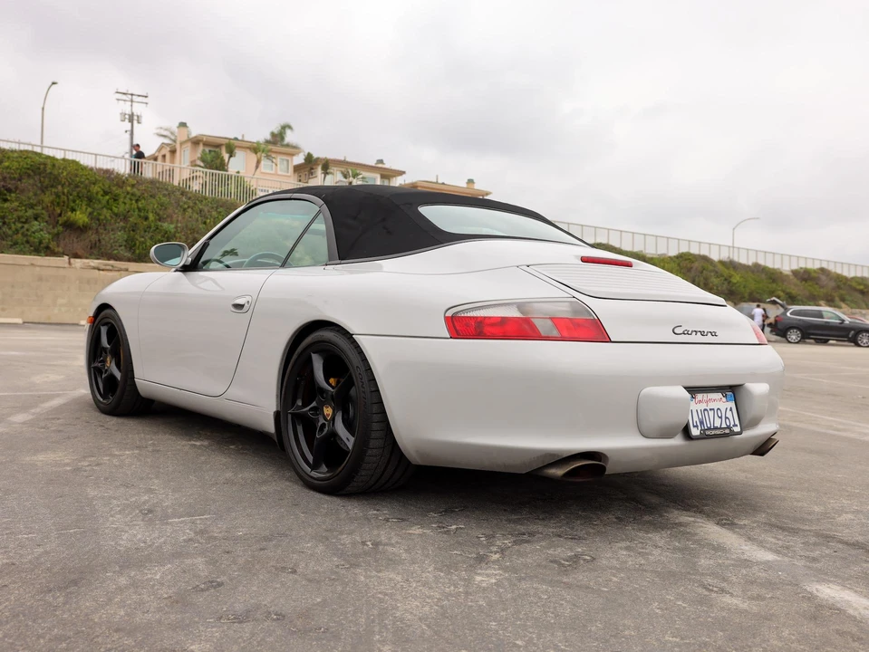 2002 Porsche 996 Carrera - Image 25 of 31