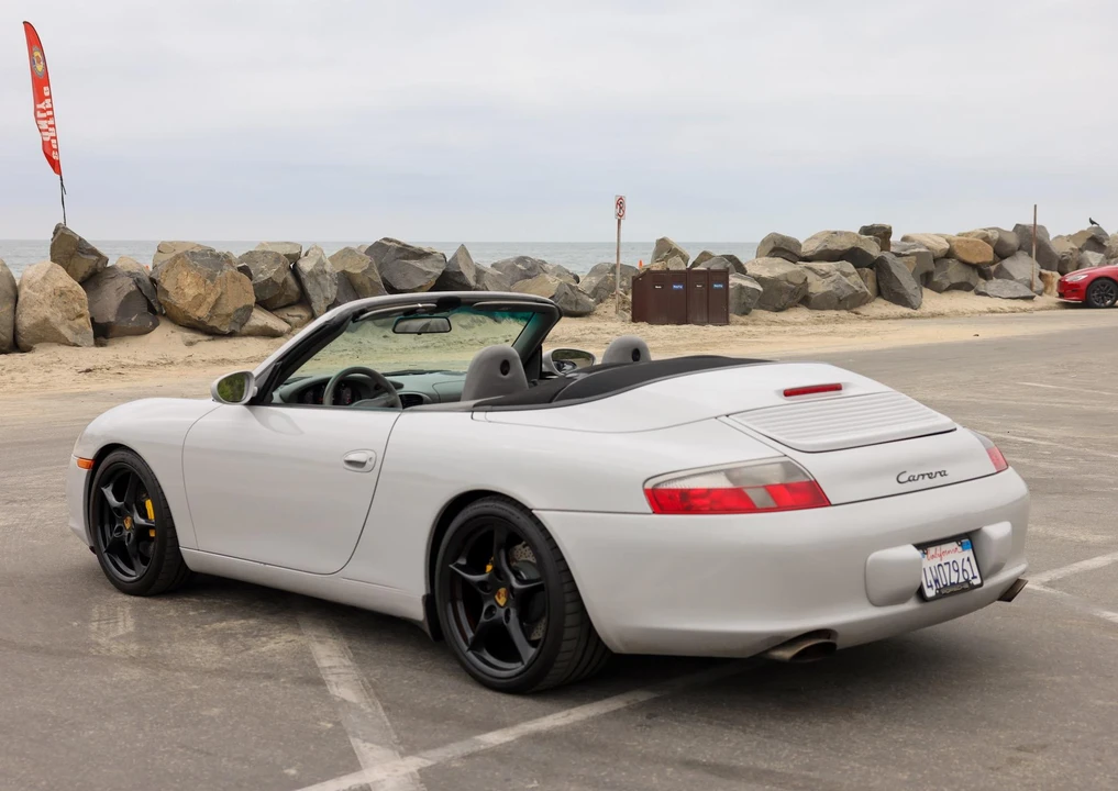 2002 Porsche 996 Carrera - Image 8 of 31
