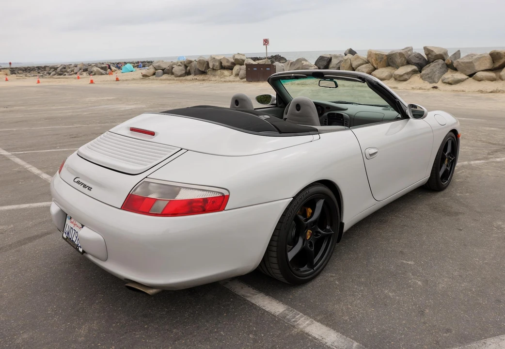 2002 Porsche 996 Carrera - Image 10 of 31