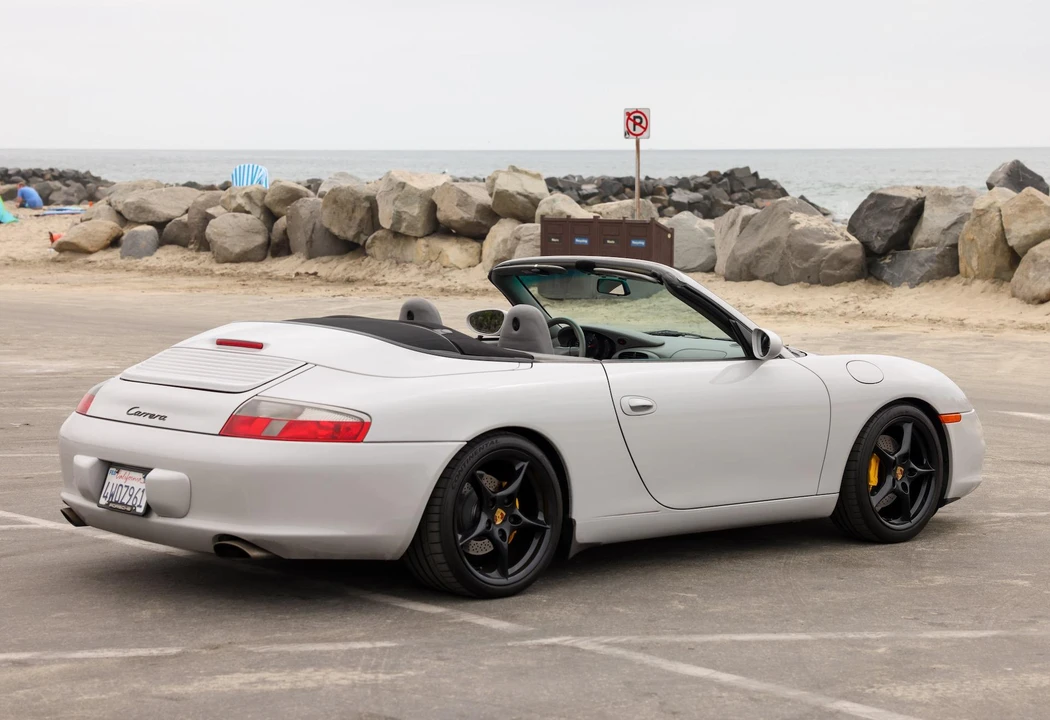 2002 Porsche 996 Carrera - Image 11 of 31