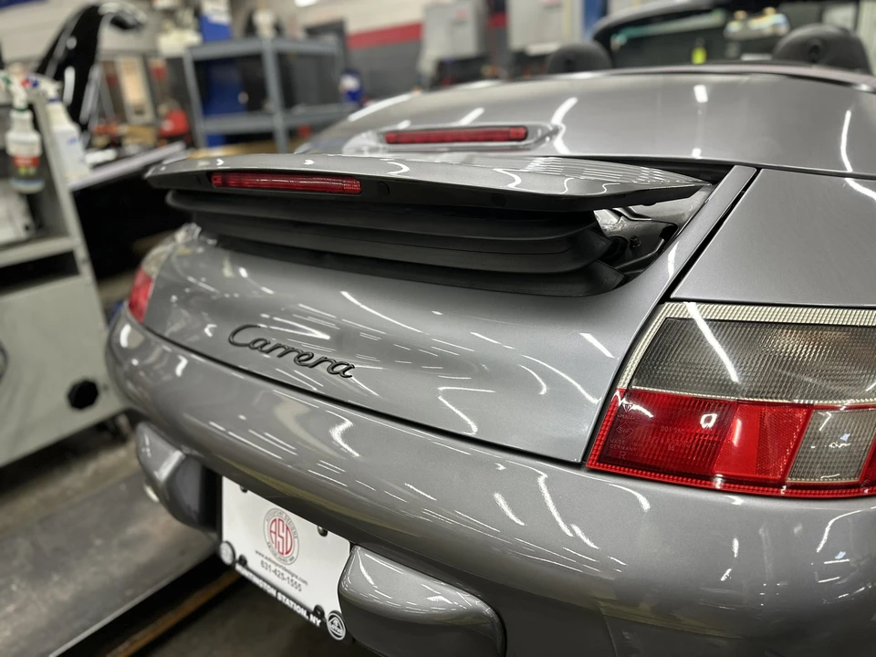2002 Porsche 996 Carrera - Image 28 of 31