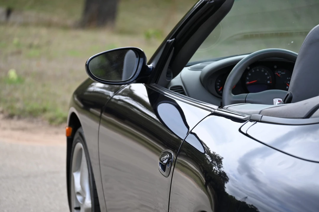 2002 Porsche 996 Carrera - Image 23 of 31