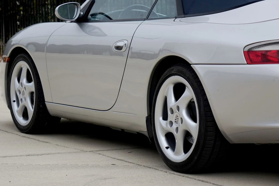 2002 Porsche 996 Carrera - Image 25 of 31