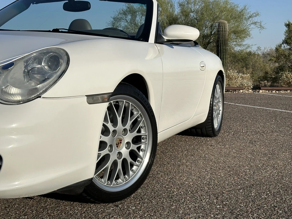 2002 Porsche 996 Carrera - Image 26 of 31
