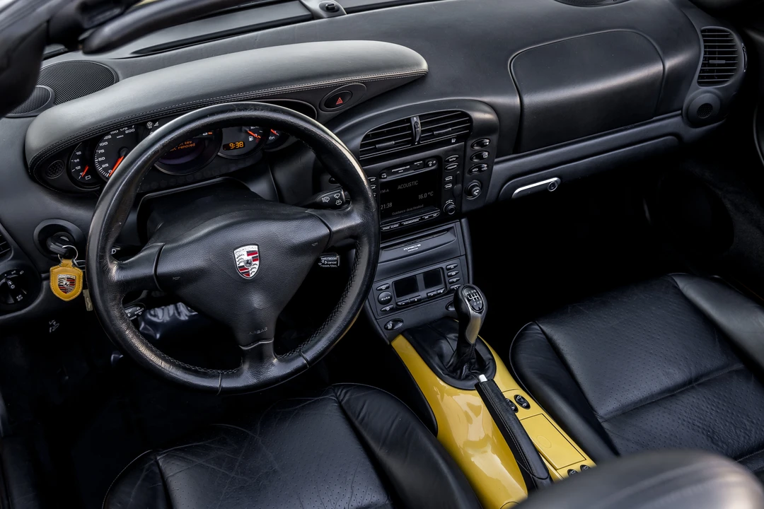 2002 Porsche 996 Carrera - Image 30 of 31