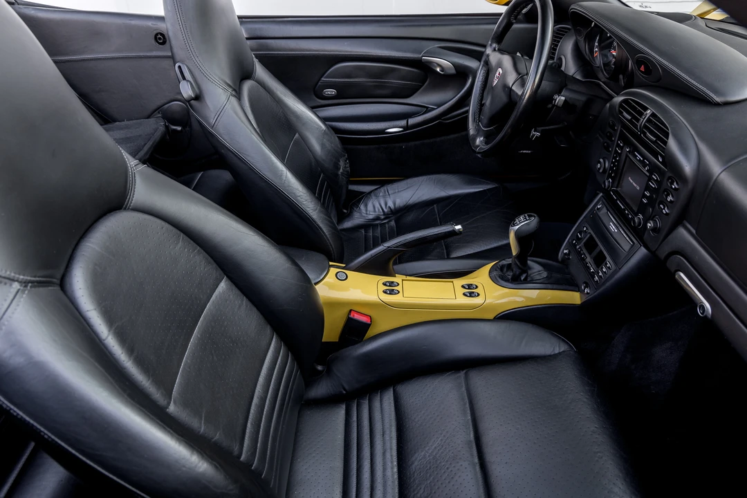 2002 Porsche 996 Carrera - Image 27 of 31