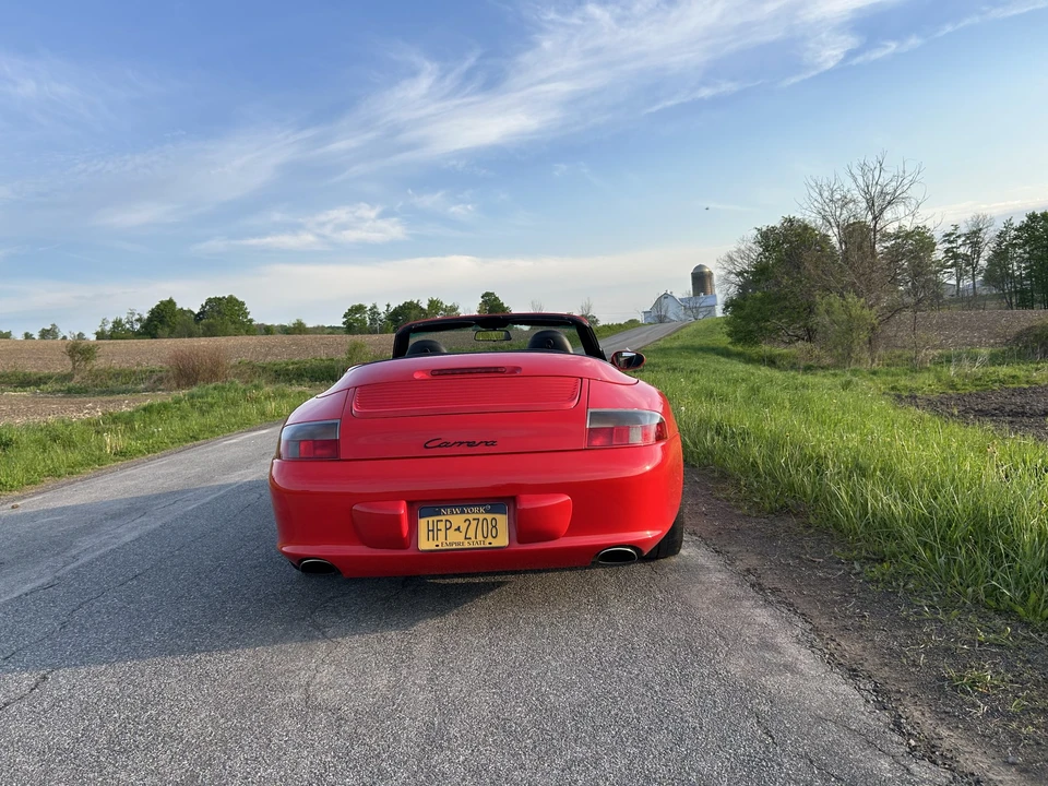 2002 Porsche 996 Carrera - Image 10 of 31