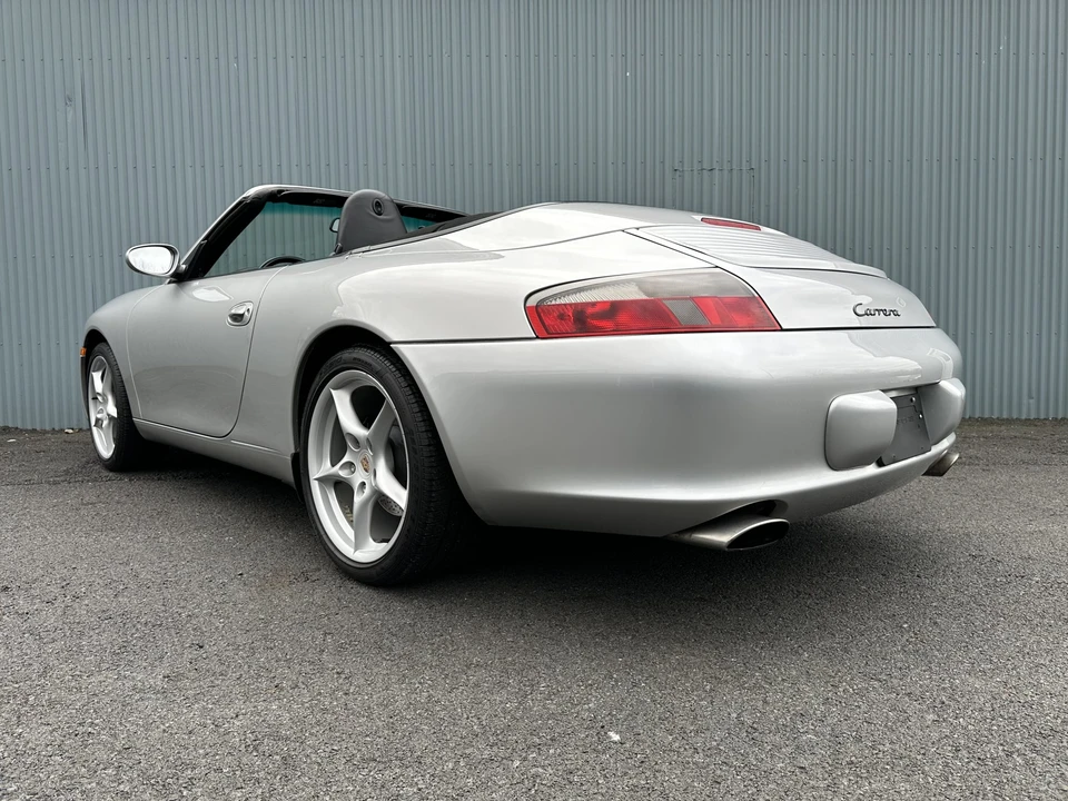 2002 Porsche 996 Carrera - Image 11 of 31