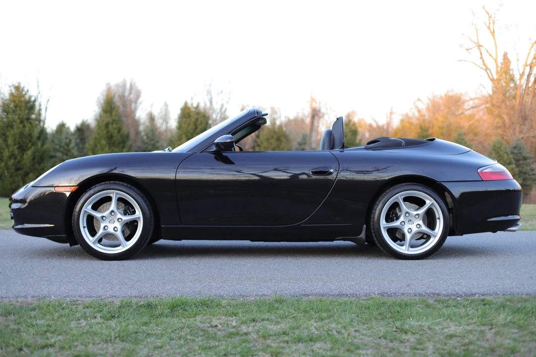 2002 Porsche 996 Carrera - Image 2 of 31
