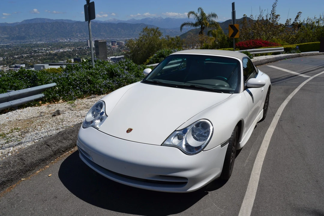 2002 Porsche 996 Carrera - Image 12 of 31
