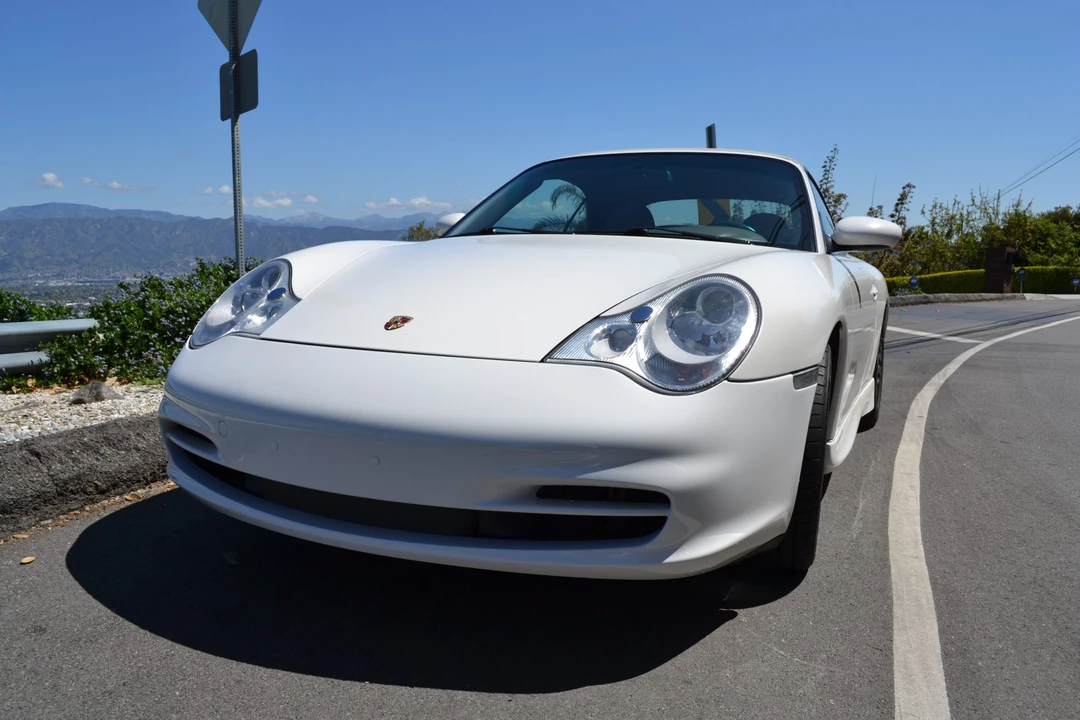 2002 Porsche 996 Carrera - Image 13 of 31