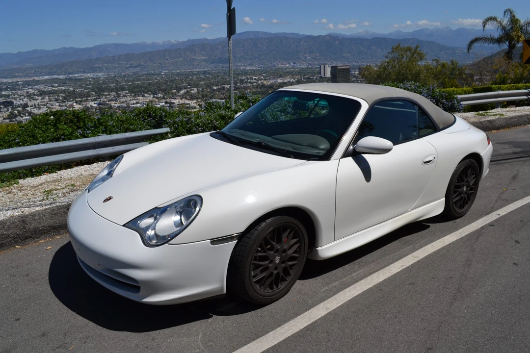 2002 Porsche 996 Carrera - Image 11 of 31