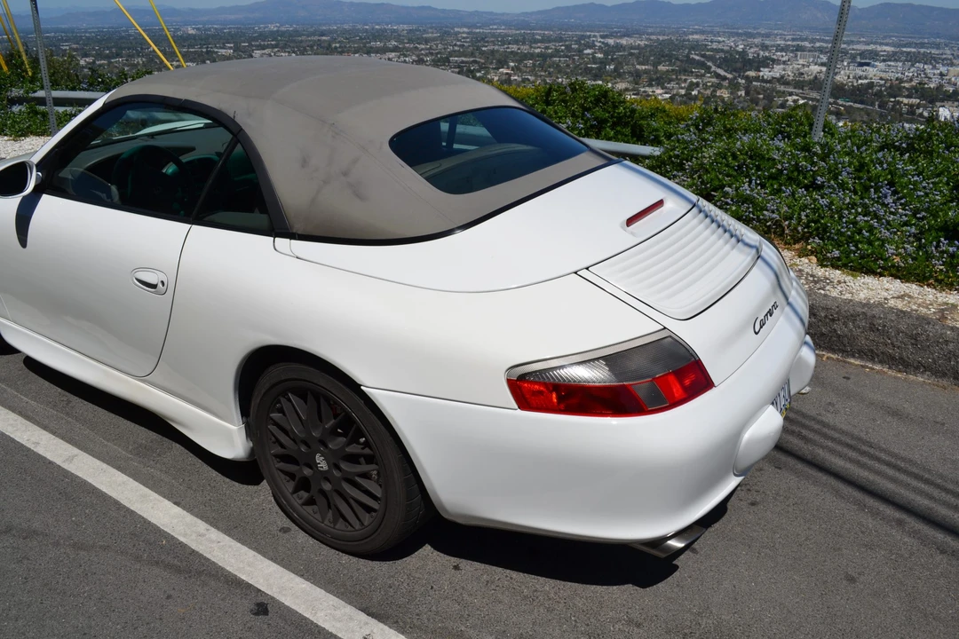 2002 Porsche 996 Carrera - Image 24 of 31