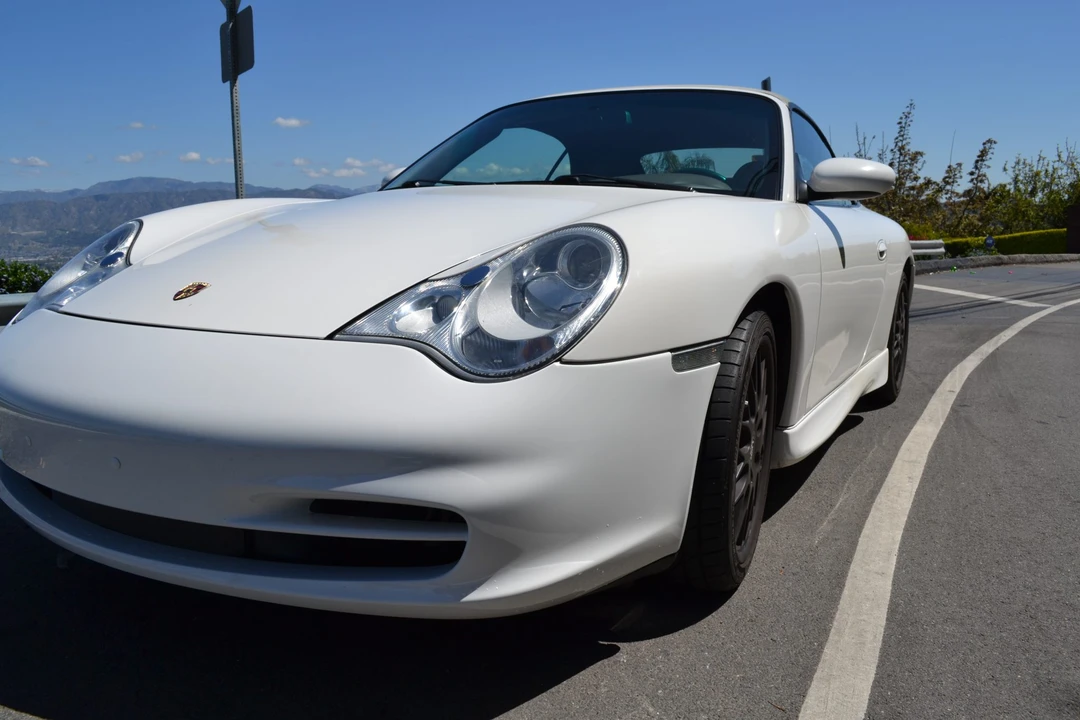 2002 Porsche 996 Carrera - Image 28 of 31