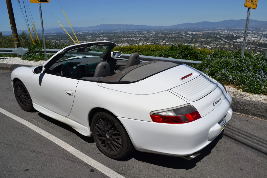 2002 Porsche 996 Carrera - Image 9 of 31