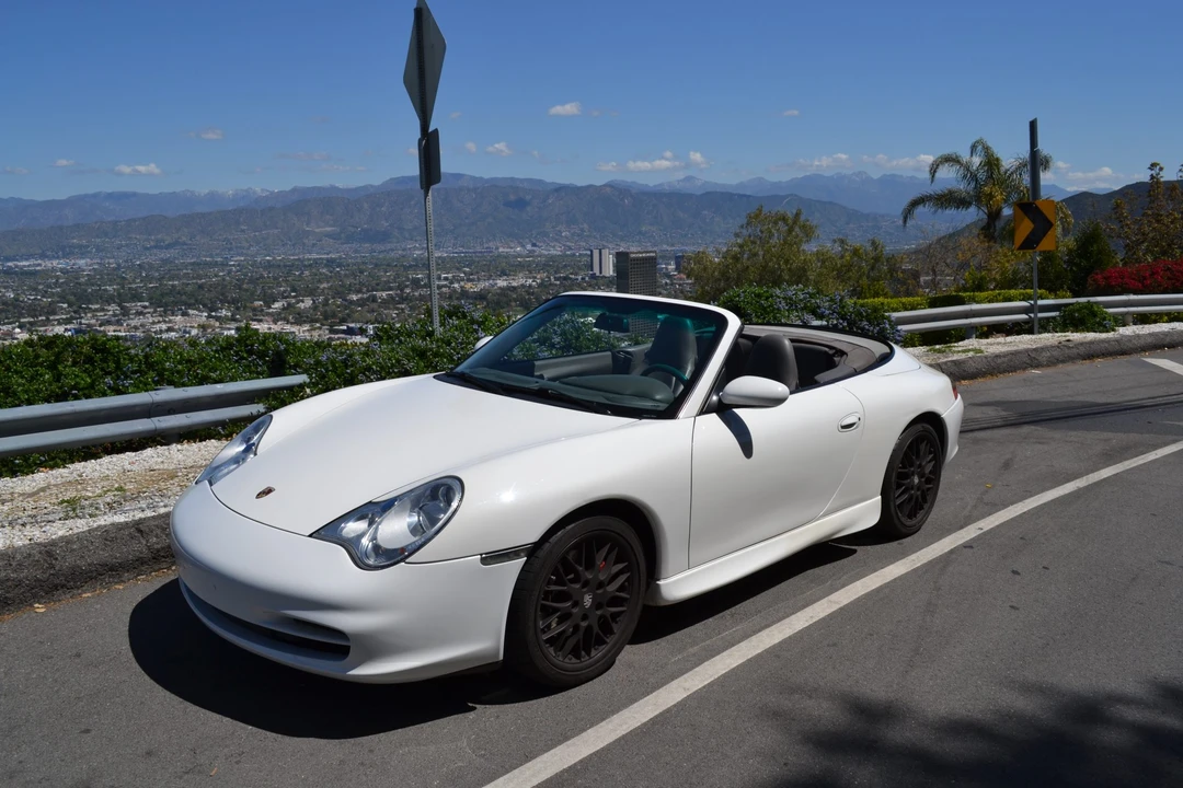 2002 Porsche 996 Carrera - Image 2 of 31