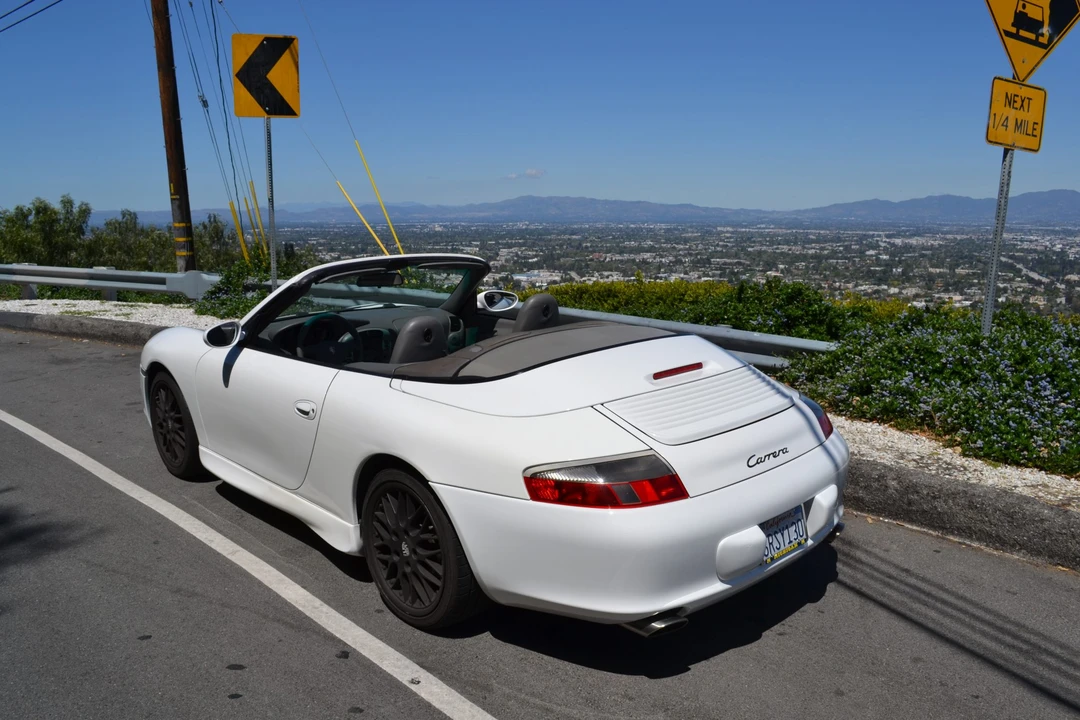 2002 Porsche 996 Carrera - Image 8 of 31