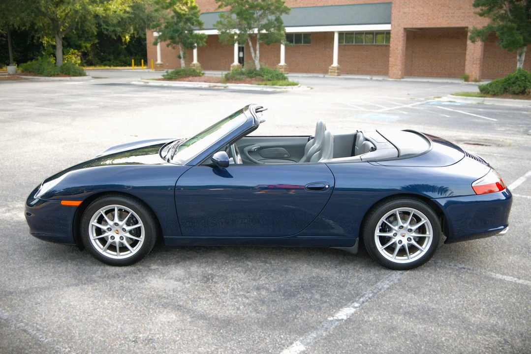 2002 Porsche 996 Carrera - Image 24 of 31