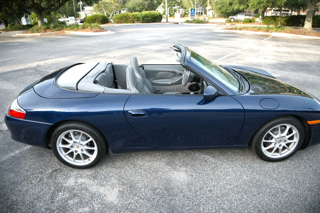2002 Porsche 996 Carrera - Image 8 of 31