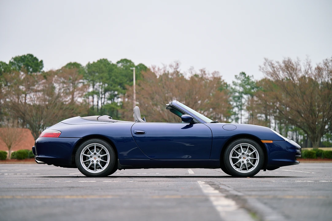 2002 Porsche 996 Carrera - Image 28 of 31