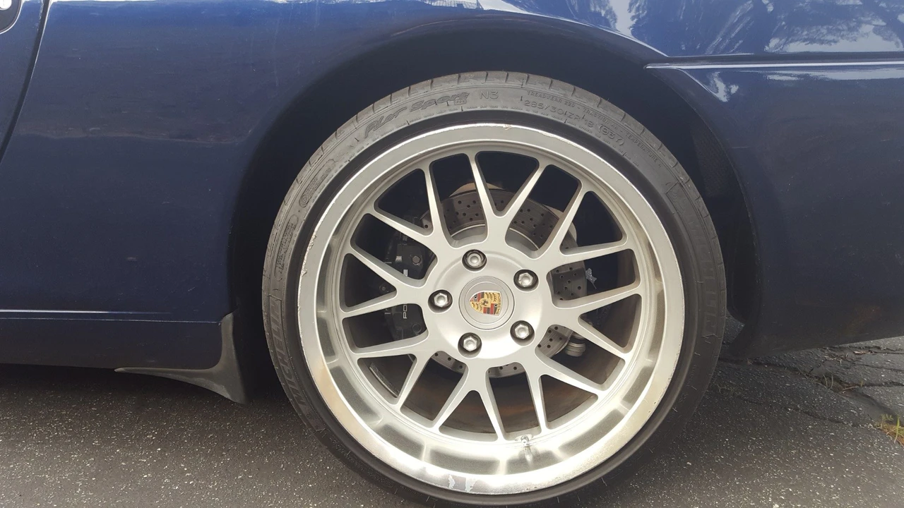 2002 Porsche 996 Carrera - Image 23 of 31