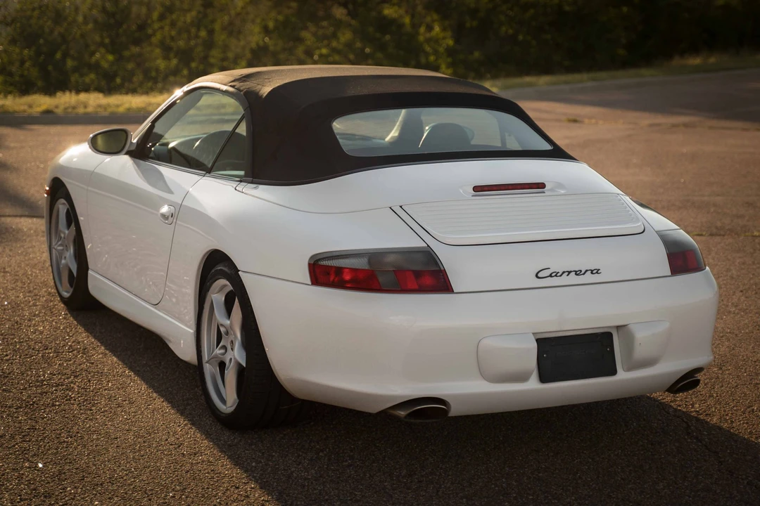 2002 Porsche 996 Carrera - Image 27 of 31