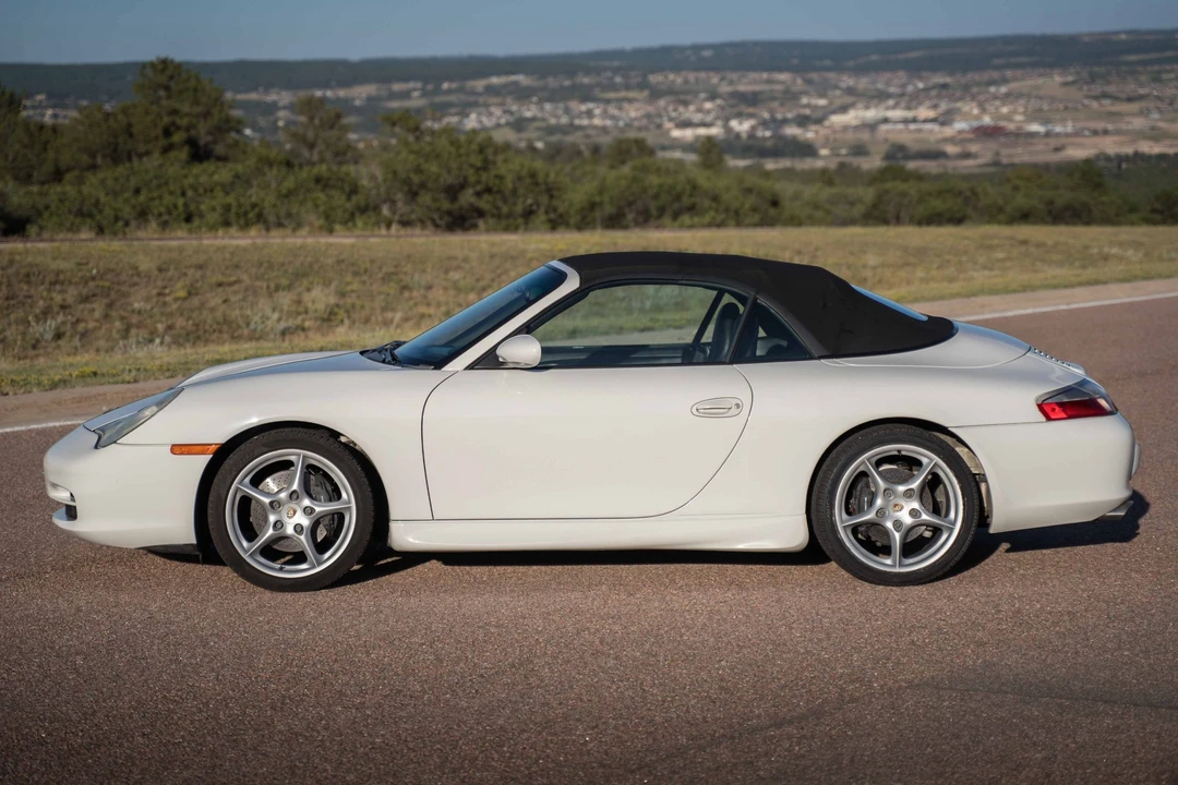 2002 Porsche 996 Carrera - Image 4 of 31