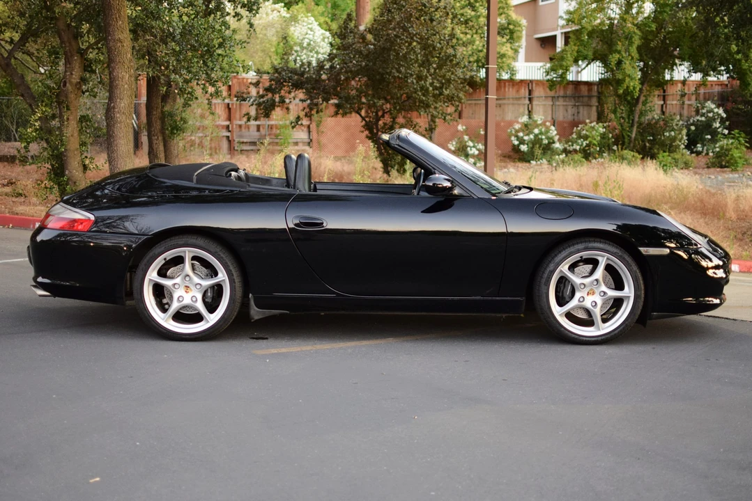 2002 Porsche 996 Carrera - Image 2 of 31