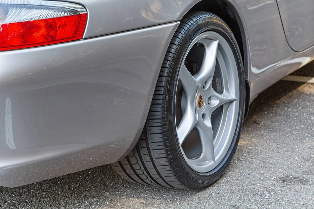 2002 Porsche 996 Carrera - Image 15 of 23