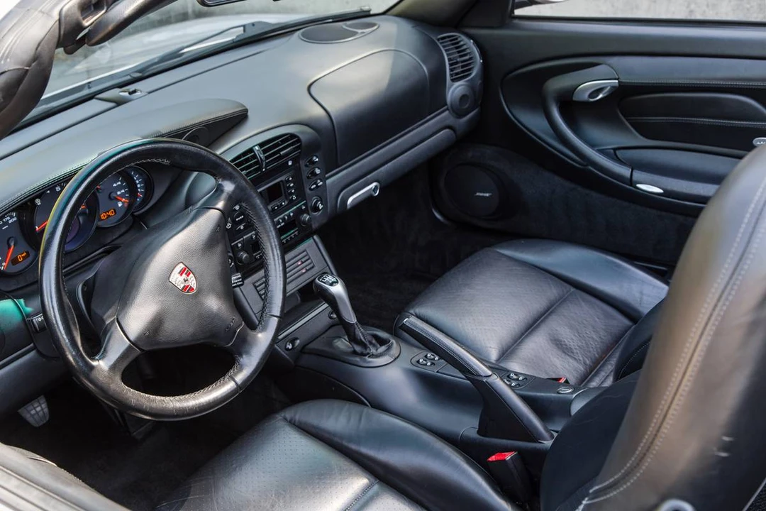 2002 Porsche 996 Carrera - Image 10 of 23