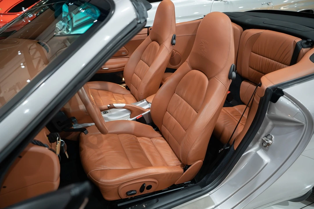 2002 Porsche 996 Carrera - Image 9 of 31