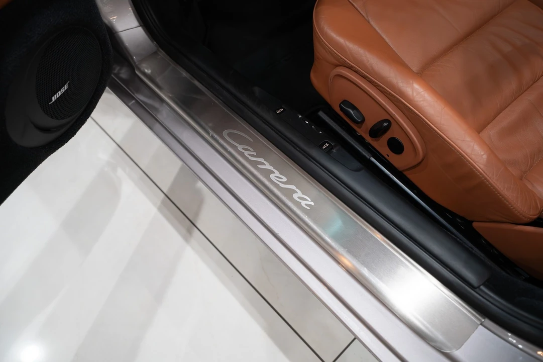 2002 Porsche 996 Carrera - Image 7 of 31