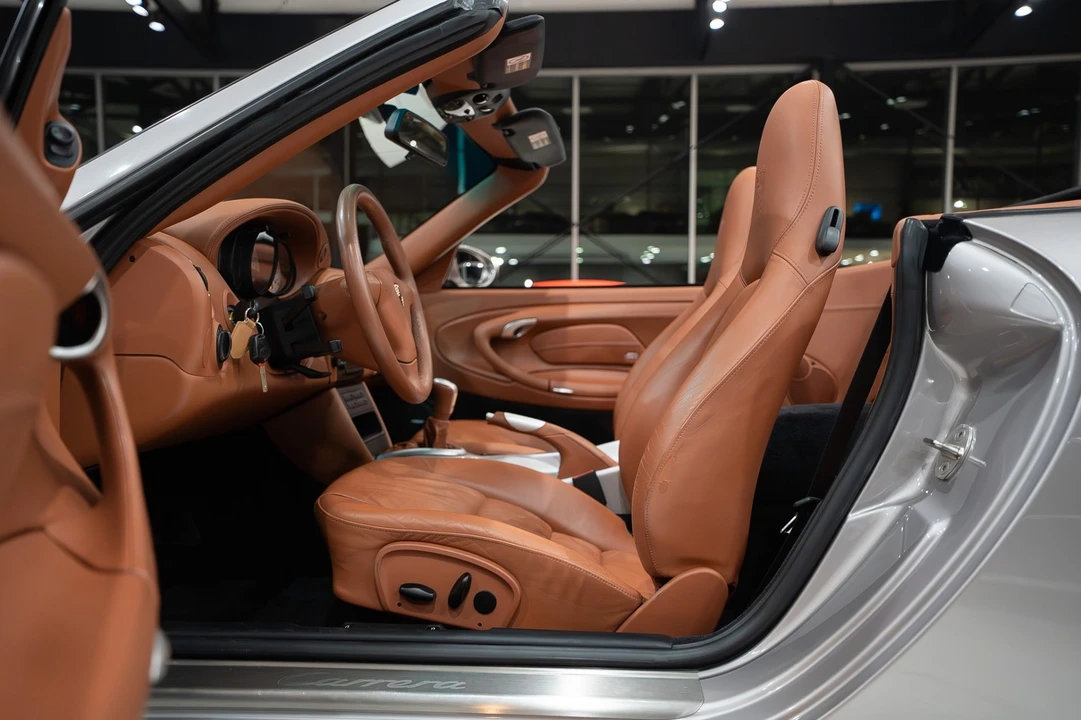 2002 Porsche 996 Carrera - Image 8 of 31