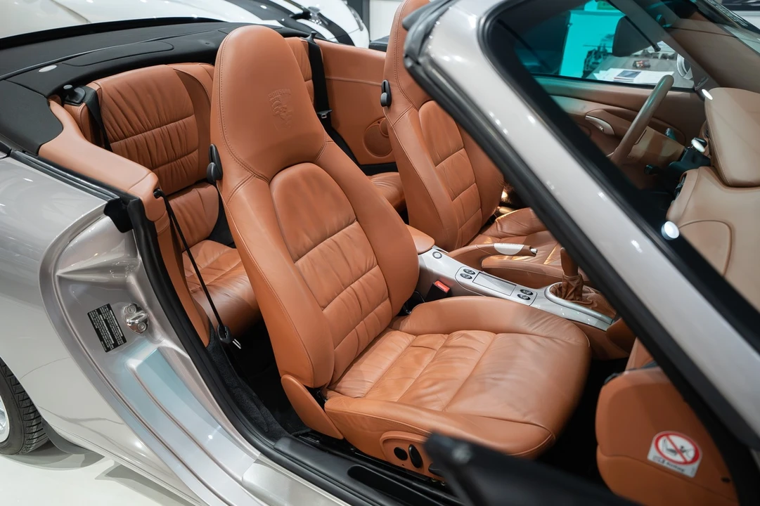 2002 Porsche 996 Carrera - Image 24 of 31