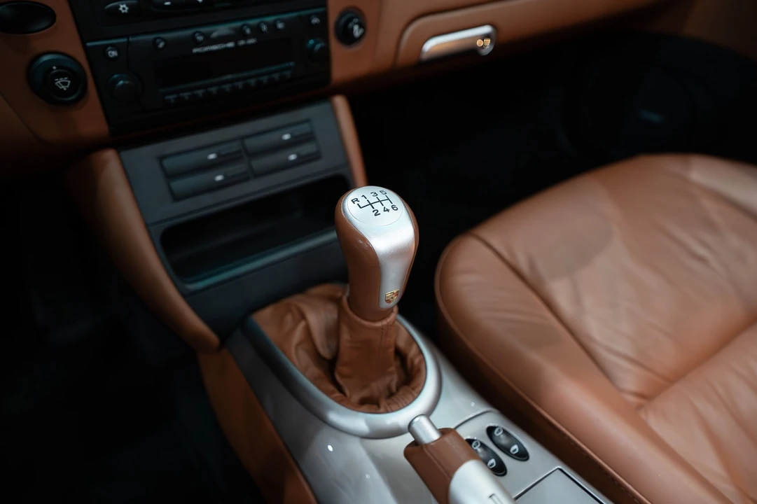 2002 Porsche 996 Carrera - Image 16 of 31