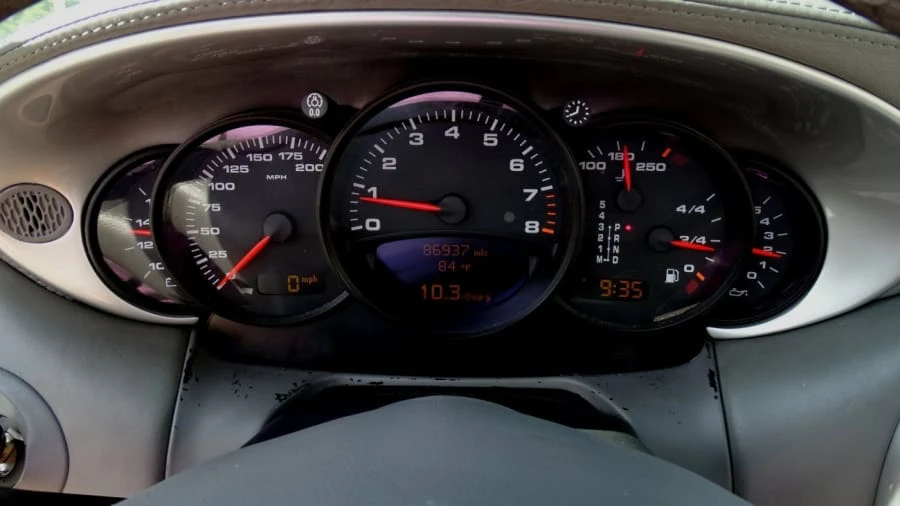 2002 Porsche 996 Carrera - Image 28 of 31