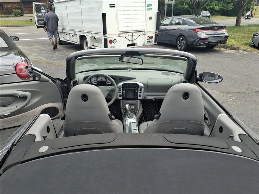 2002 Porsche 996 Carrera - Image 19 of 25