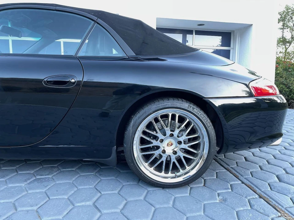 2002 Porsche 996 Carrera - Image 22 of 31