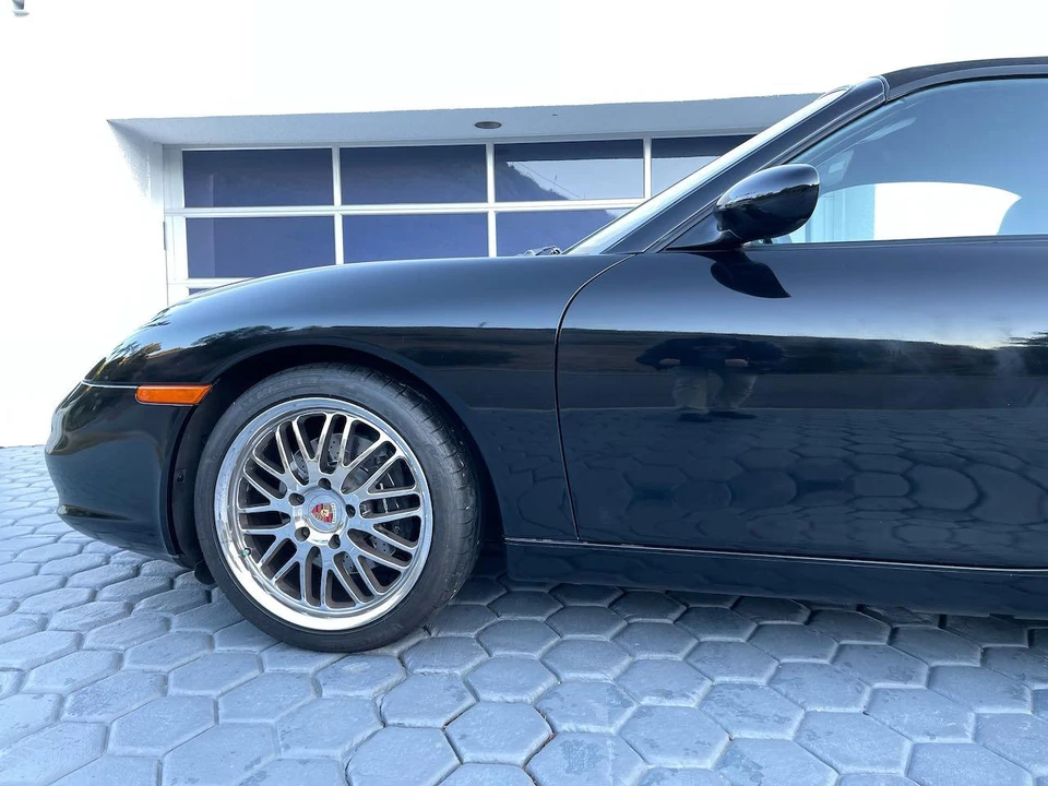 2002 Porsche 996 Carrera - Image 20 of 31