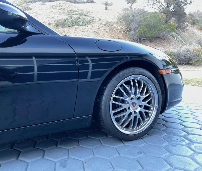 2002 Porsche 996 Carrera - Image 25 of 31