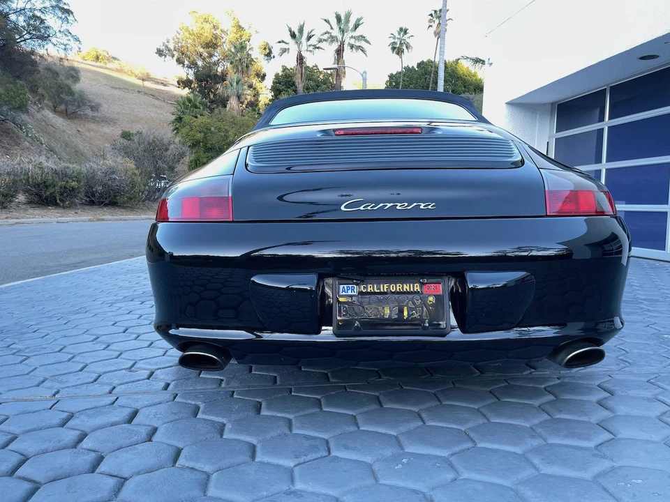 2002 Porsche 996 Carrera - Image 5 of 31