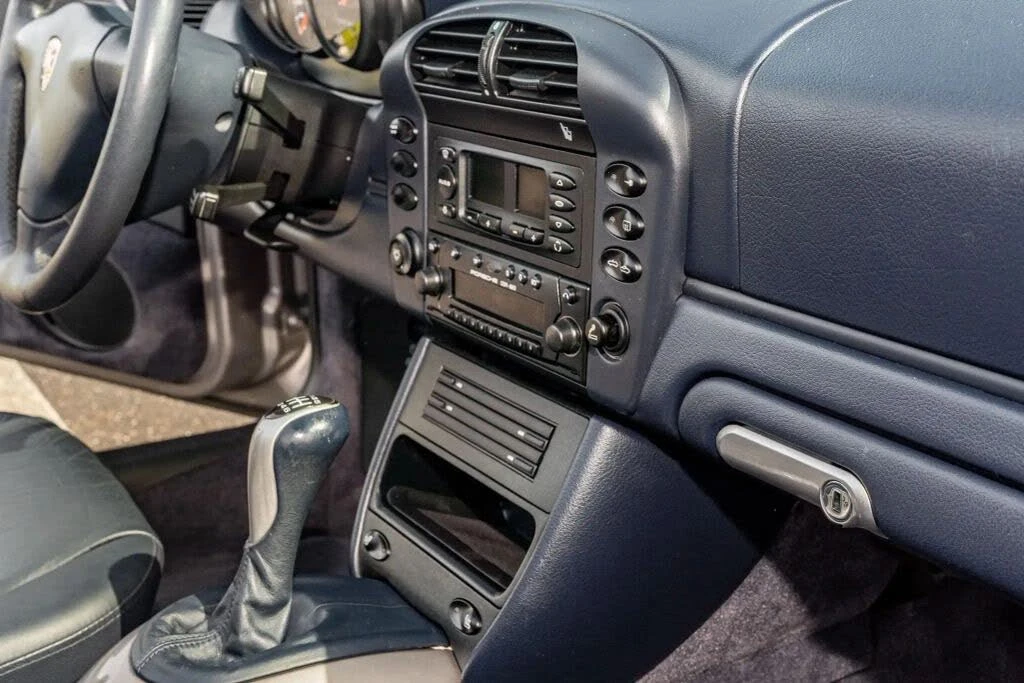 2002 Porsche 996 Carrera - Image 11 of 22