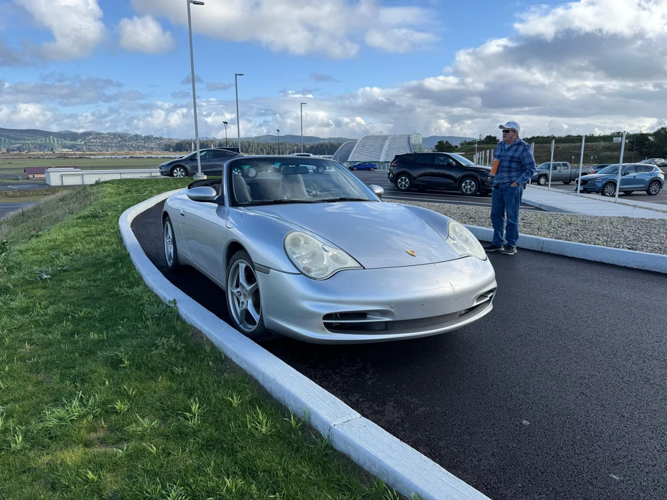 2002 Porsche 996 Carrera - Image 11 of 31