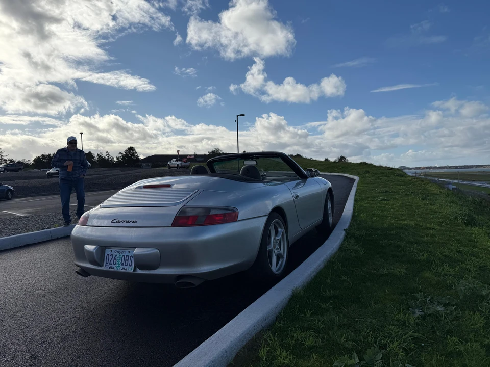 2002 Porsche 996 Carrera - Image 10 of 31