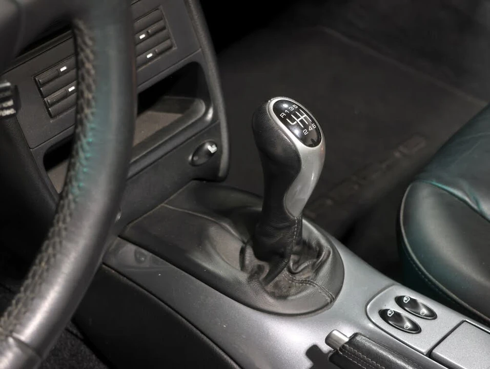 2002 Porsche 996 Carrera - Image 3 of 31